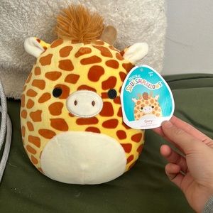 Gary the giraffe Squishmallow 8inch